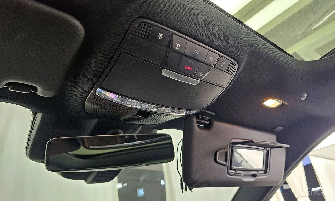 Mercedes-Benz E 350 AMG* LINE* 4MATIC* BURMESTER* ДИСТРОНИК* ХЕДЪП* 36, снимка 14 - Автомобили и джипове - 55901635