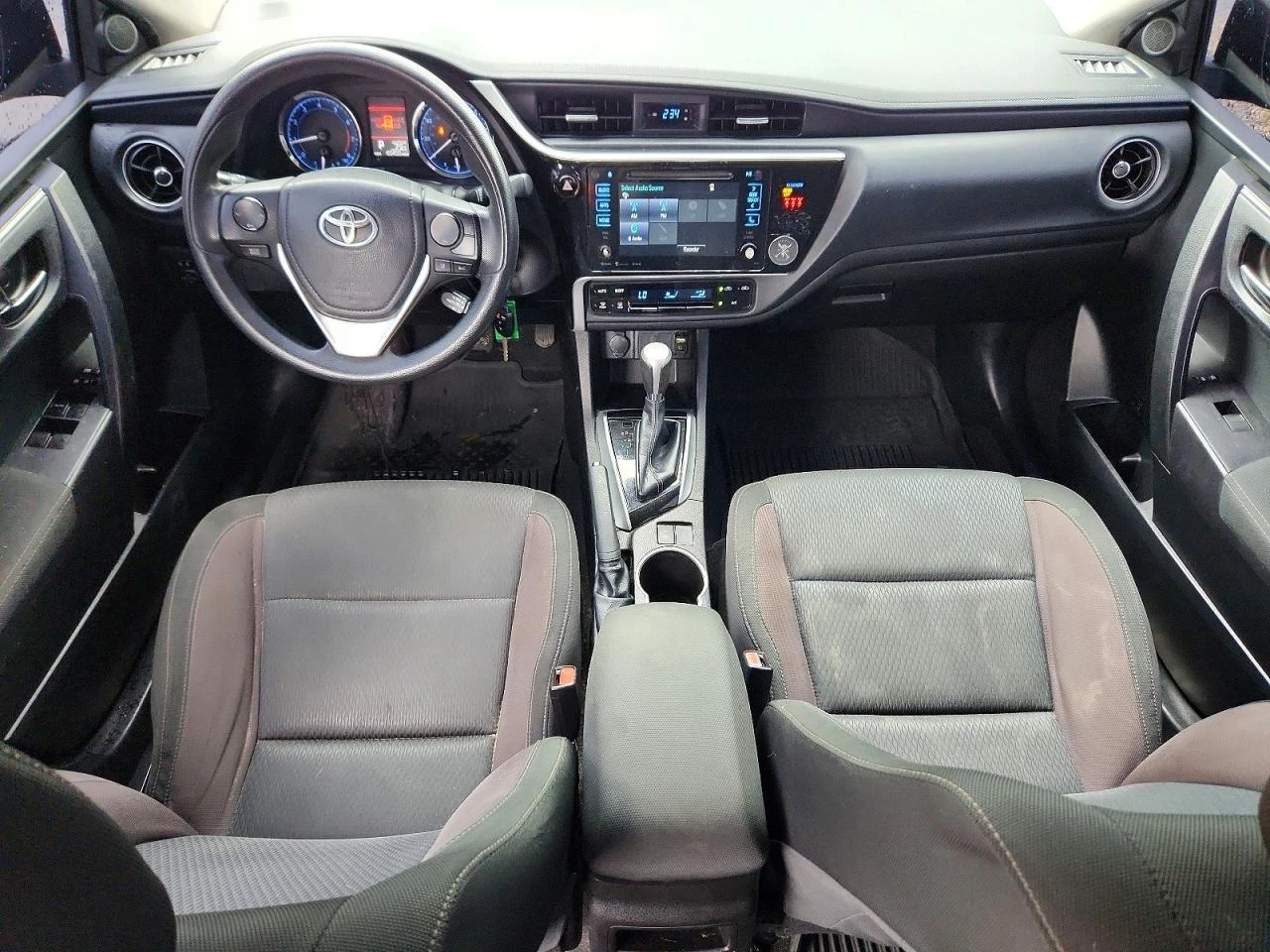 Toyota Corolla 1.8l, снимка 8 - Автомобили и джипове - 56150849