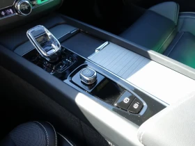Volvo XC60 T8 AWD Black Edition Plus, снимка 9