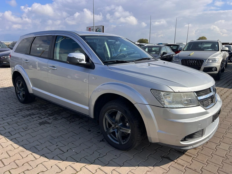 Dodge Journey 2.4i AVTOMAT/NAVI/KAMERA EURO 5, снимка 4 - Автомобили и джипове - 52051626