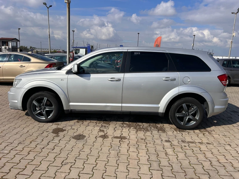 Dodge Journey 2.4i AVTOMAT/NAVI/KAMERA EURO 5, снимка 9 - Автомобили и джипове - 52051626