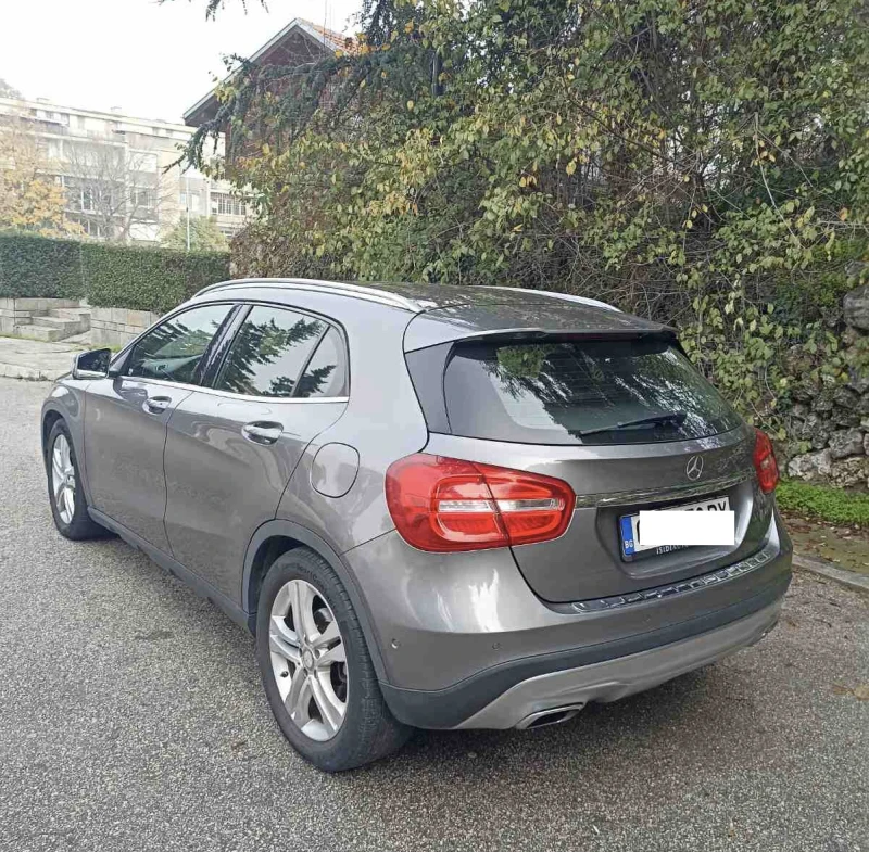Mercedes-Benz GLA 220, снимка 4 - Автомобили и джипове - 52432868