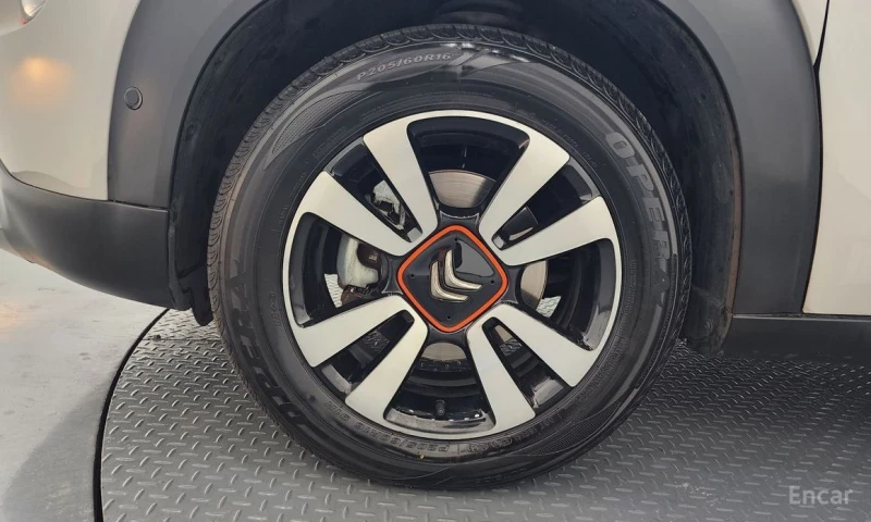 Citroen C3 Aircross, снимка 5 - Автомобили и джипове - 53249885