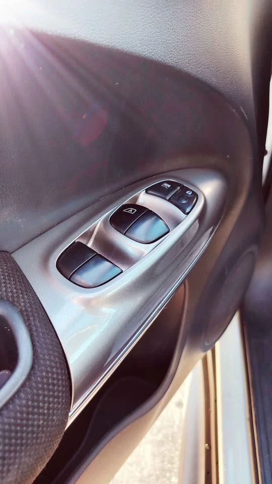 Nissan Juke, снимка 8 - Автомобили и джипове - 53585923