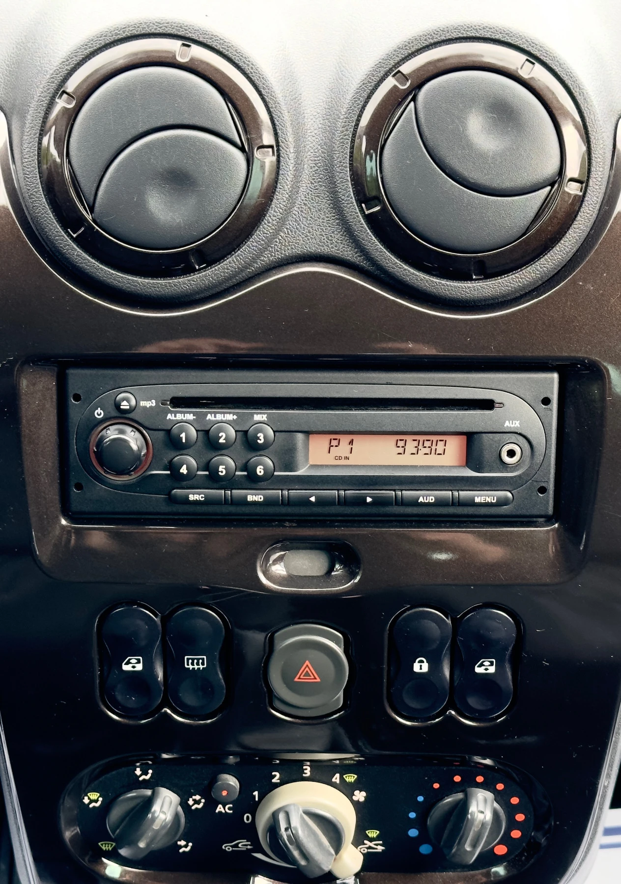 Dacia Duster 1.6i LPG* *  | Mobile.bg   14