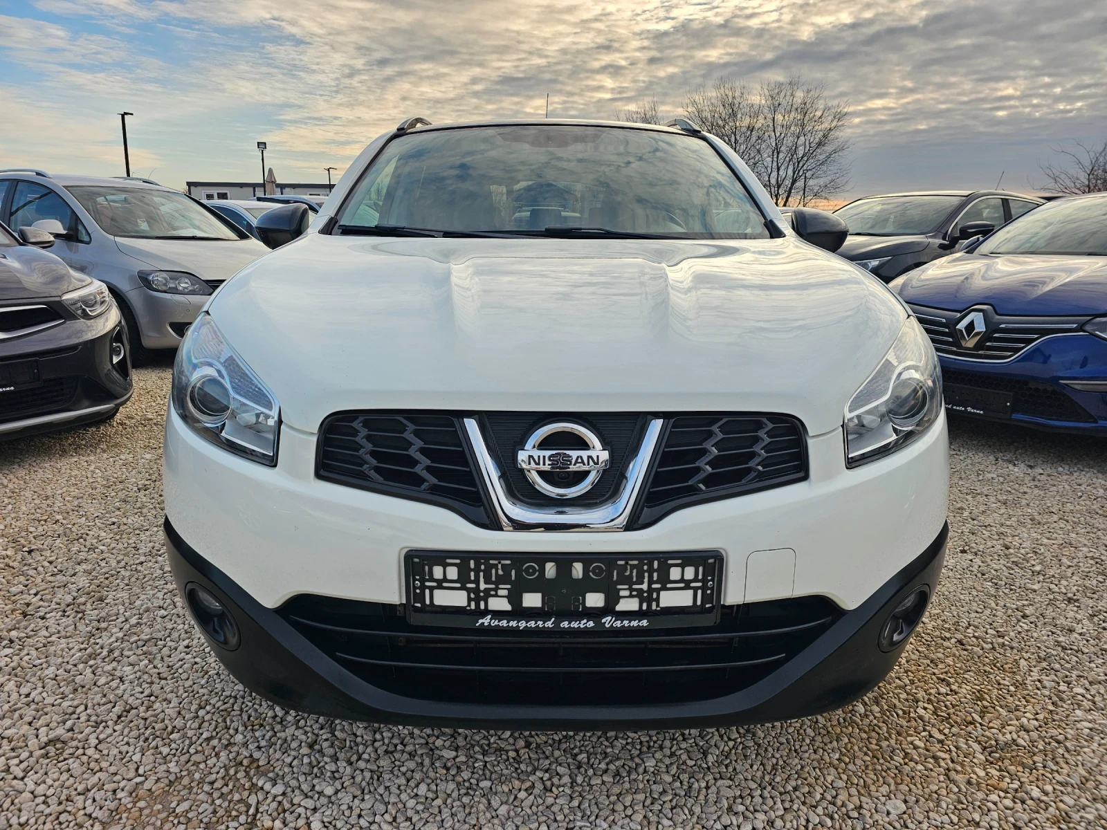 Nissan Qashqai 1.6dCi, 4х4, Tekna  - изображение 2