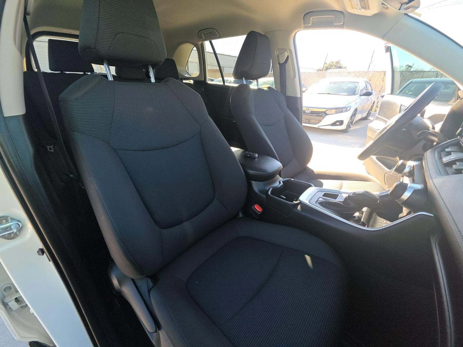 Toyota Rav4  - изображение 5