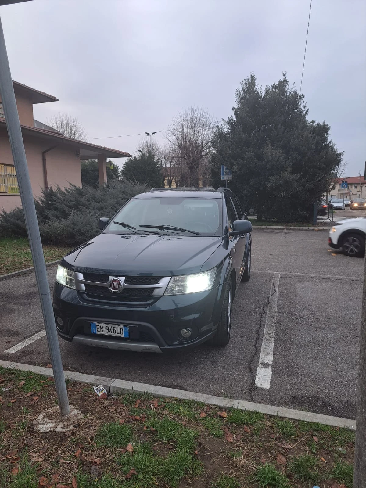 Fiat Freemont 2.0d-170k.automatic 4x4 , снимка 10 - Автомобили и джипове - 53662896