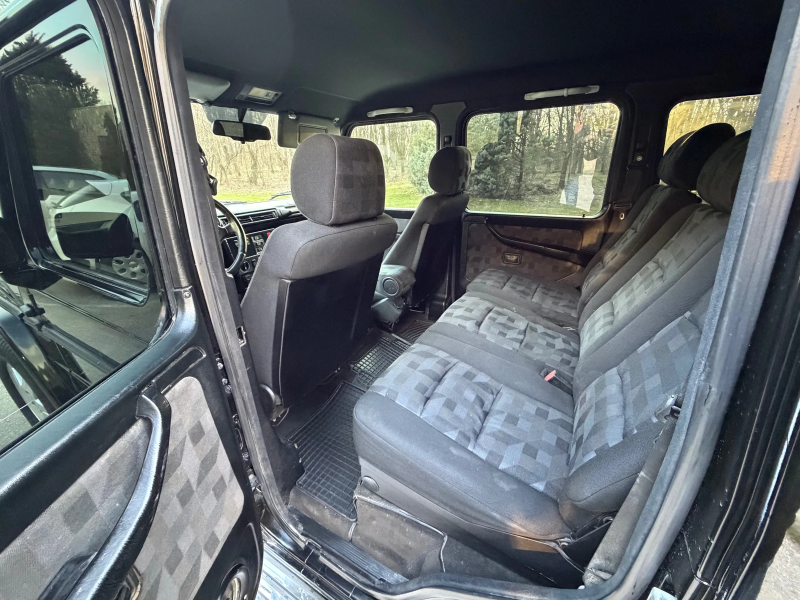 Mercedes-Benz G 300, снимка 11 - Автомобили и джипове - 53738093