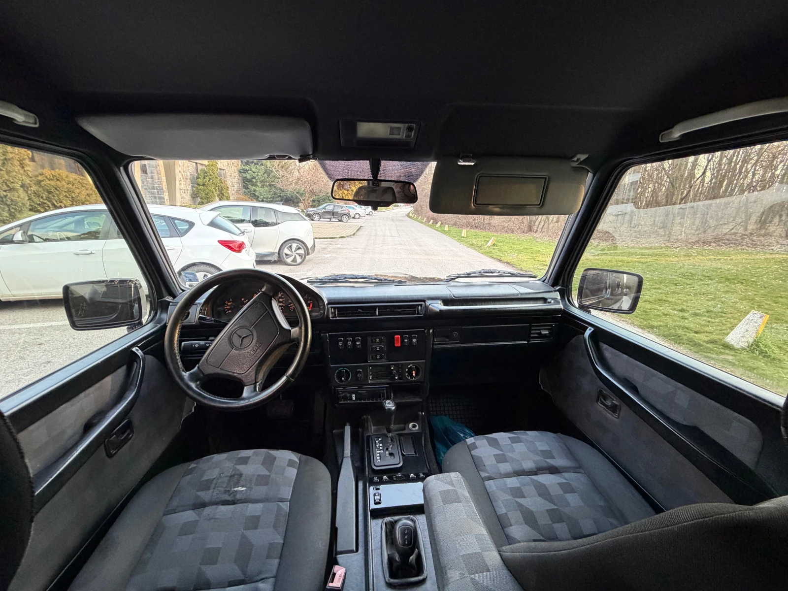 Mercedes-Benz G 300, снимка 10 - Автомобили и джипове - 53738093