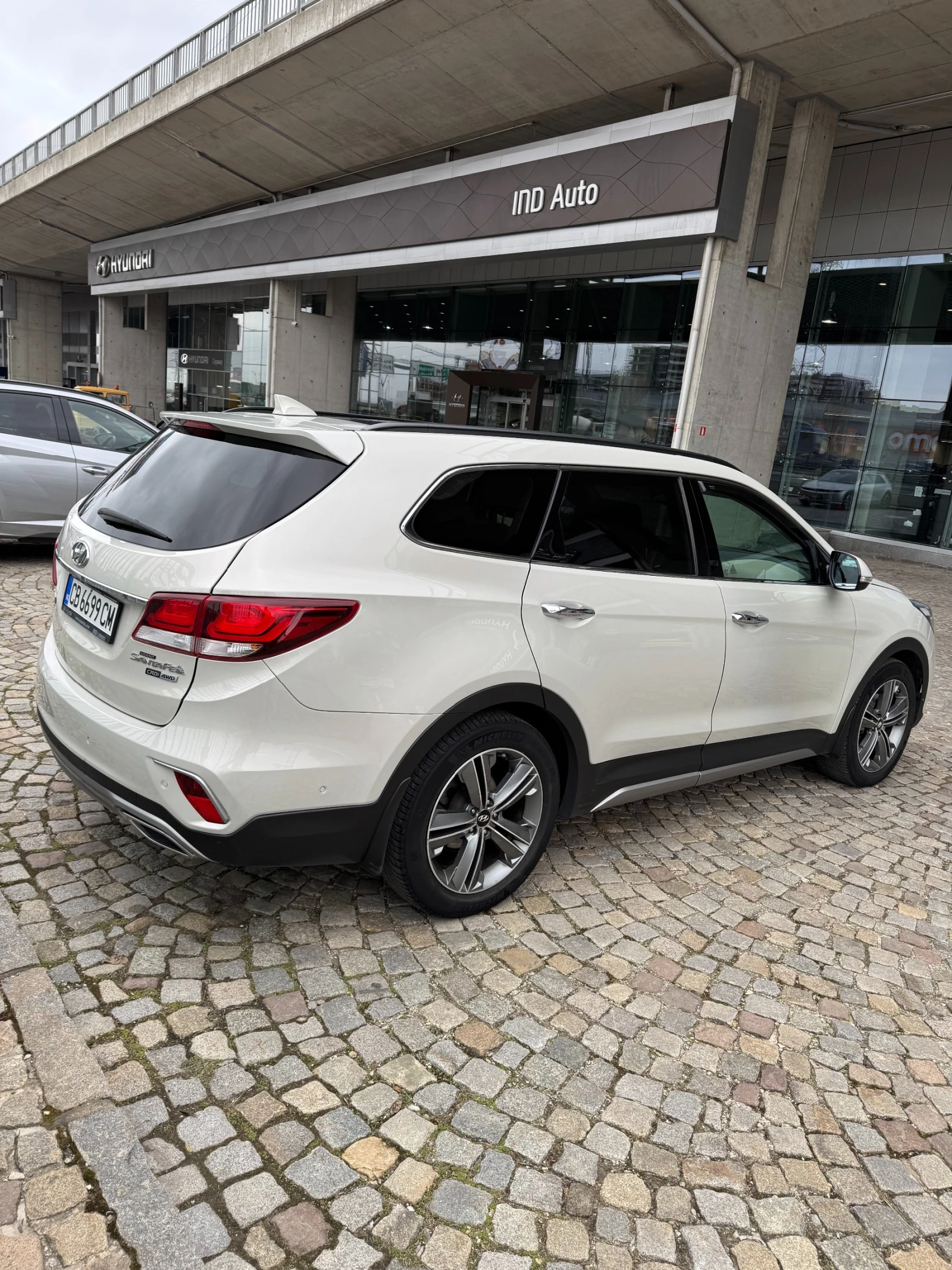 Hyundai Santa fe GRAND, снимка 4 - Автомобили и джипове - 53892732