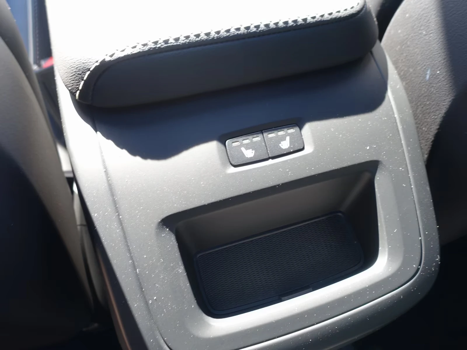 Volvo XC60 T8 AWD Black Edition Plus, снимка 15 - Автомобили и джипове - 54458495