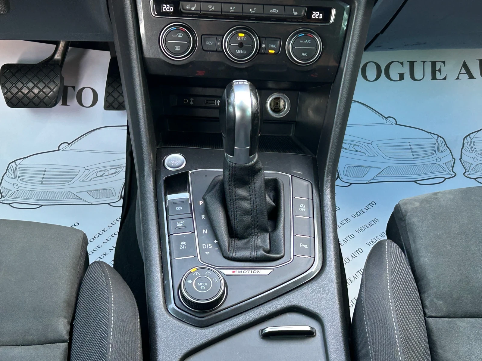 VW Tiguan 2.0TSI* DSG* 4Motion* Масаж* , снимка 10 - Автомобили и джипове - 54954036