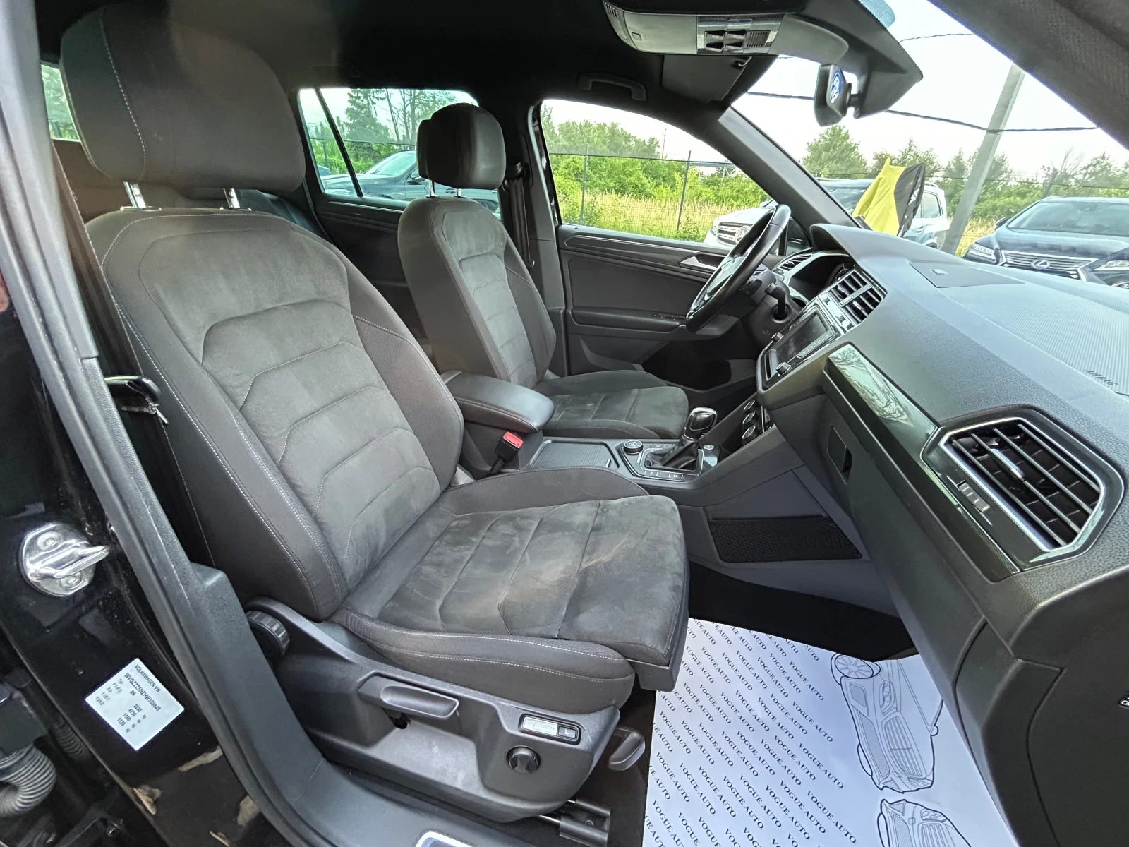 VW Tiguan 2.0TSI* DSG* 4Motion* Масаж* , снимка 9 - Автомобили и джипове - 54954036