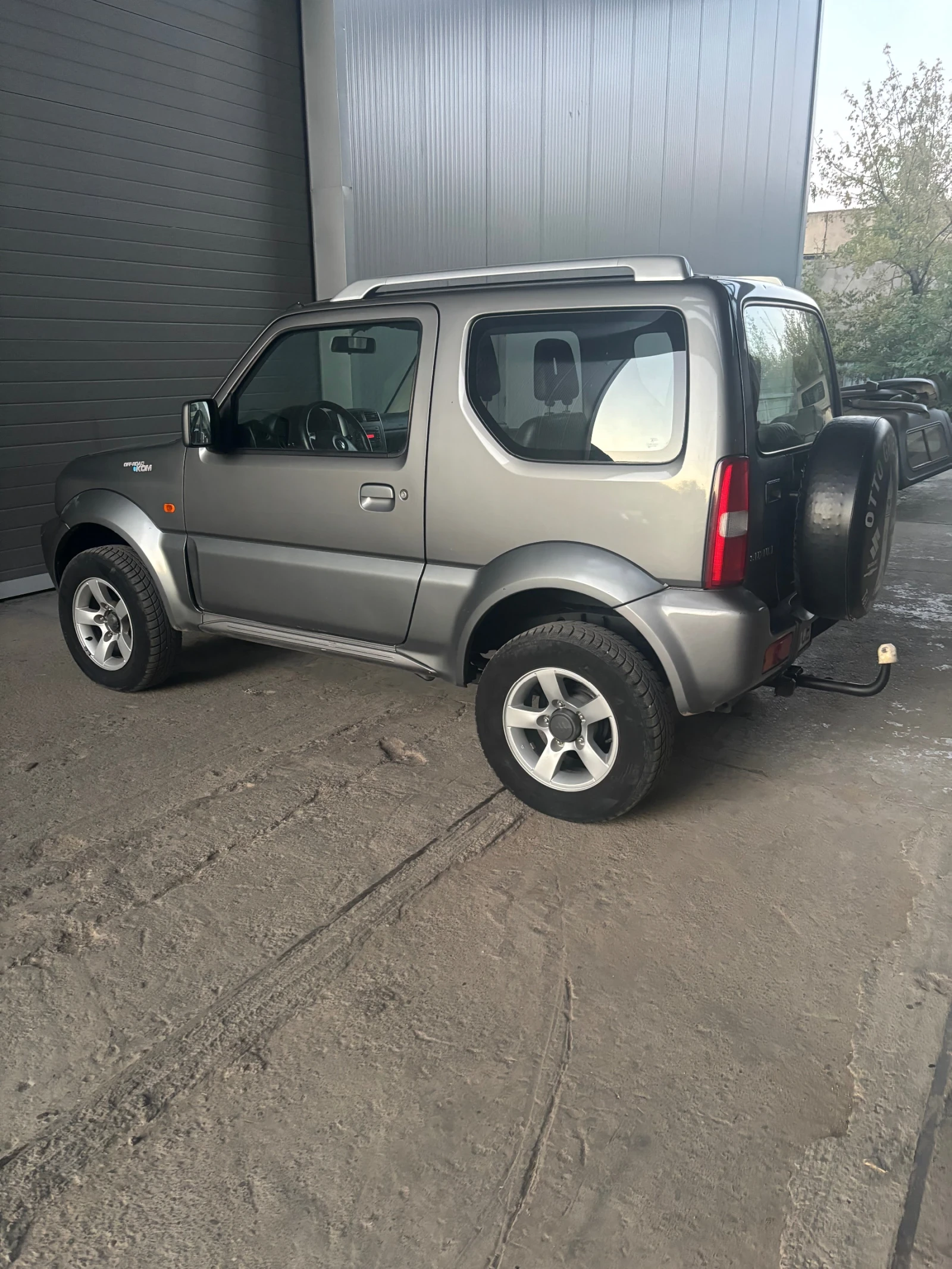 Suzuki Jimny, снимка 2 - Автомобили и джипове - 55732918