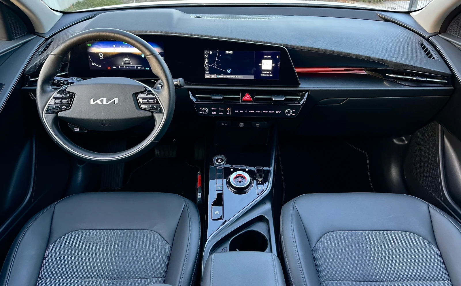 Kia Niro 64.8kwh  SOH98% 124000km, снимка 9 - Автомобили и джипове - 56154478