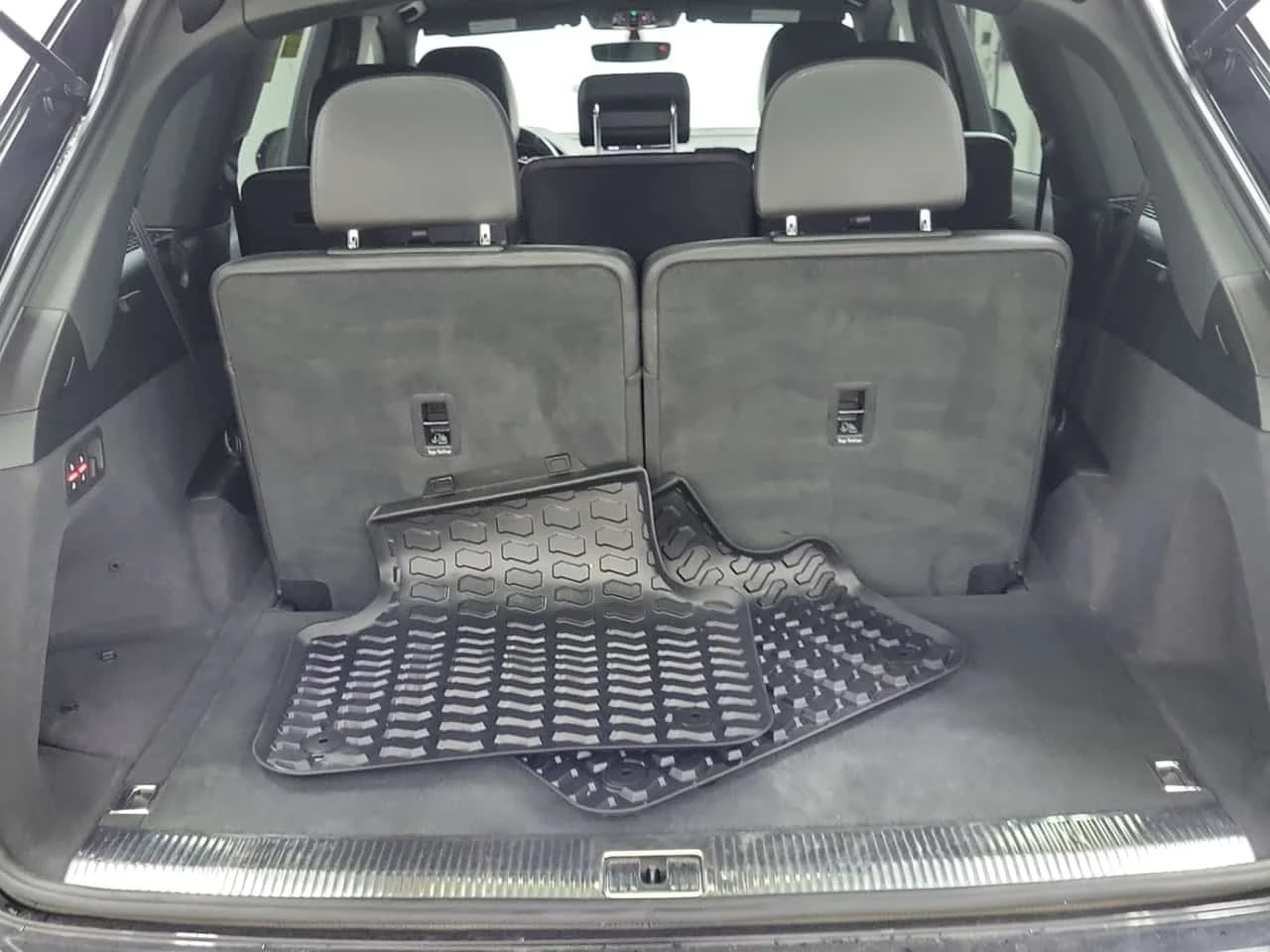 Audi Q7 * 55 Tfsi Quattro Progressiv * CARFAX * , снимка 14 - Автомобили и джипове - 56266119