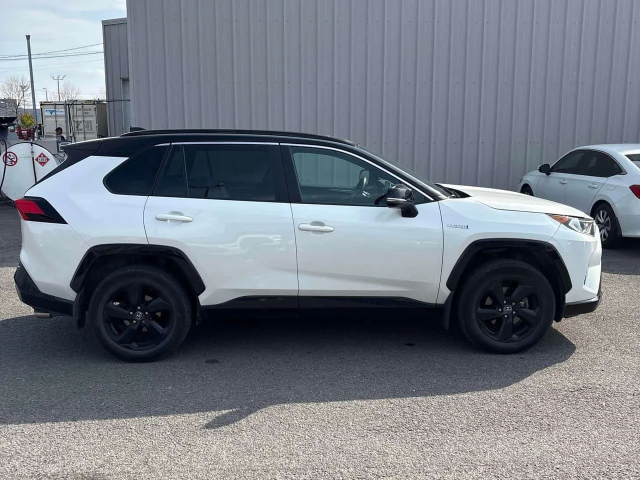 Toyota Rav4 Hybrid XLE | CARFAX | БЕЗ ИНЦИДЕНТИ , снимка 4 - Автомобили и джипове - 56319034