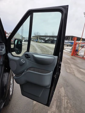 Ford Transit 2.2 TDCI 140к.с., снимка 12