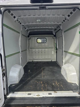 Peugeot Boxer Фургон 335 L2H2, снимка 16
