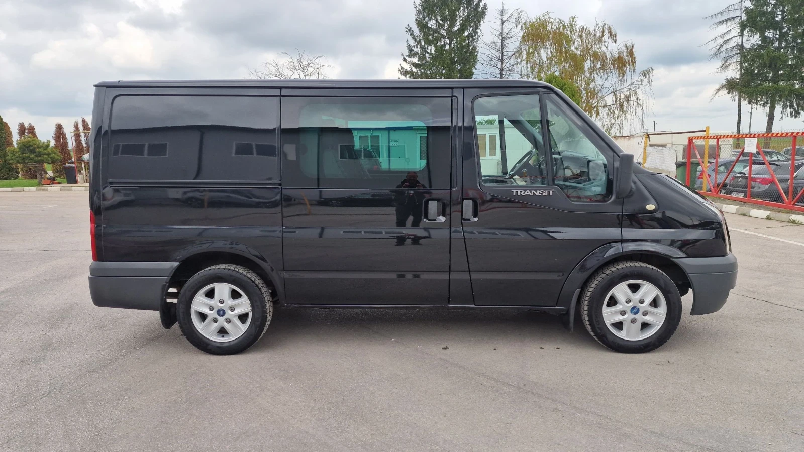 Ford Transit 2.2 TDCI 140к.с., снимка 4 - Бусове и автобуси - 53055422