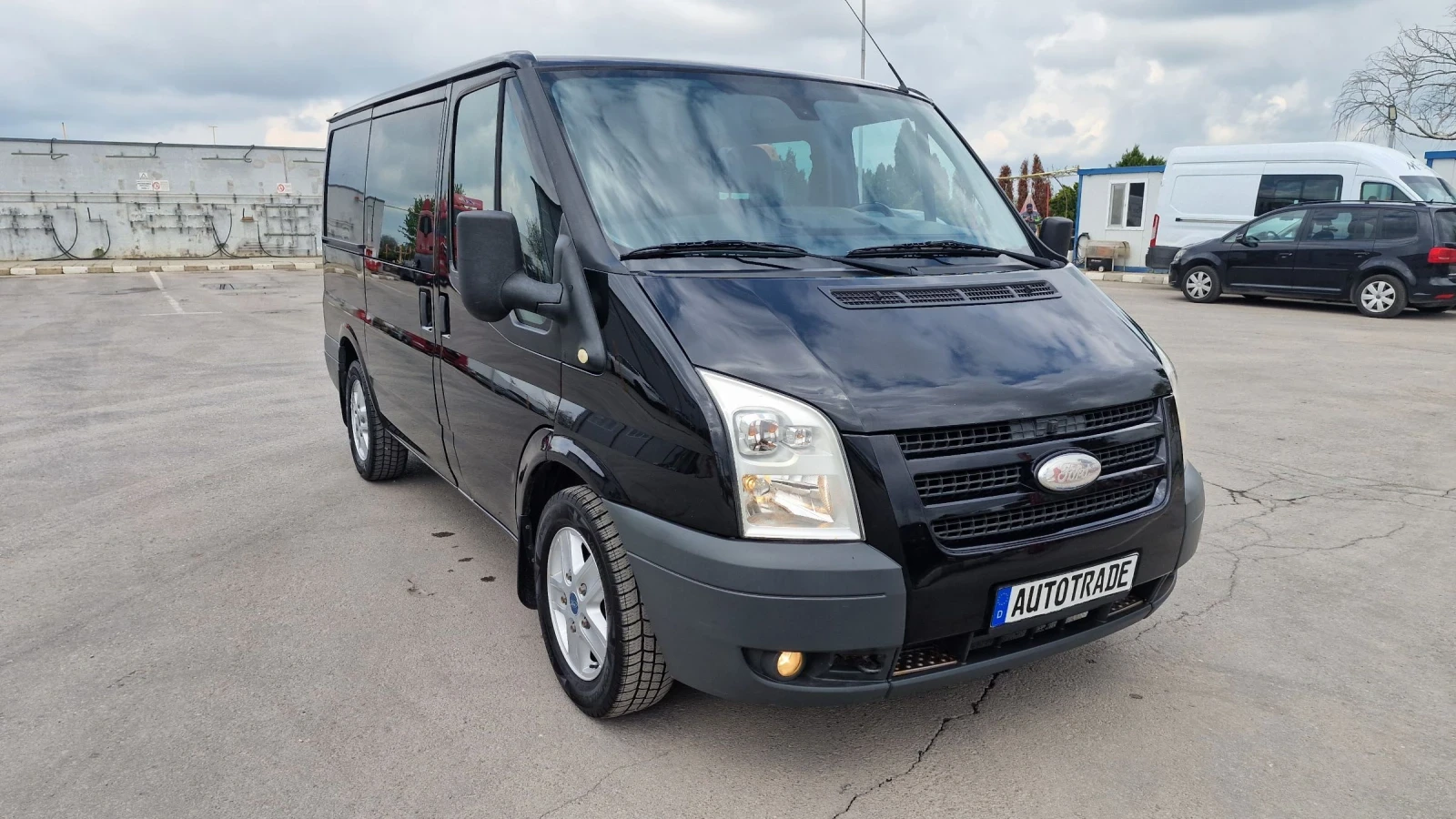 Ford Transit 2.2 TDCI 140к.с., снимка 3 - Бусове и автобуси - 53055422