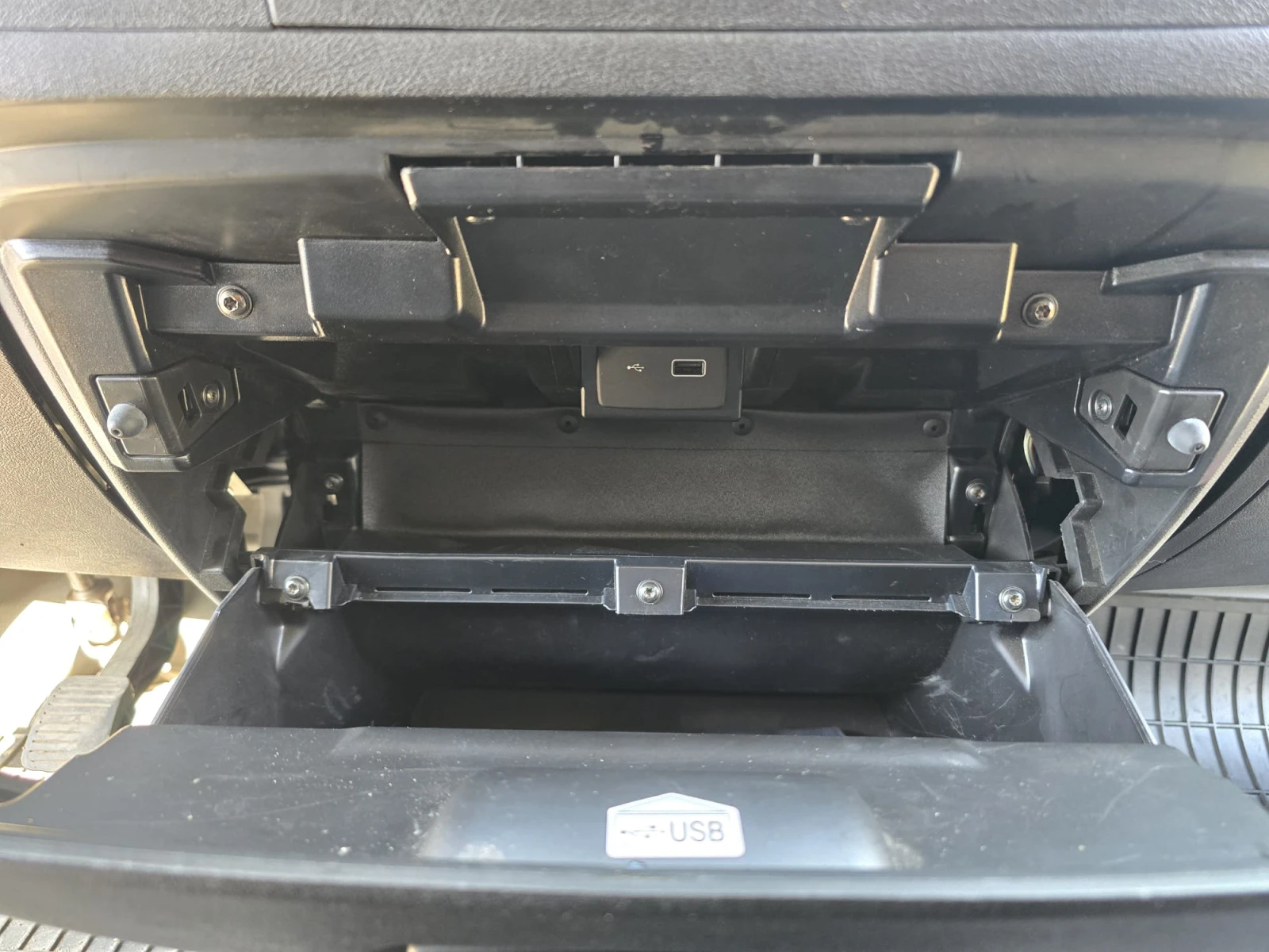 Peugeot Boxer Фургон 335 L2H2, снимка 14 - Бусове и автобуси - 53509101