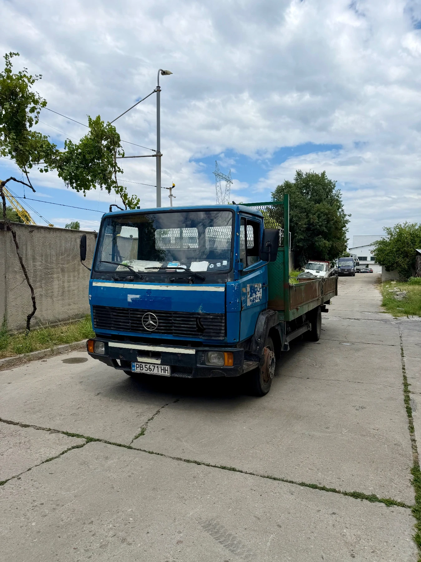Mercedes-Benz 1114 Бордови