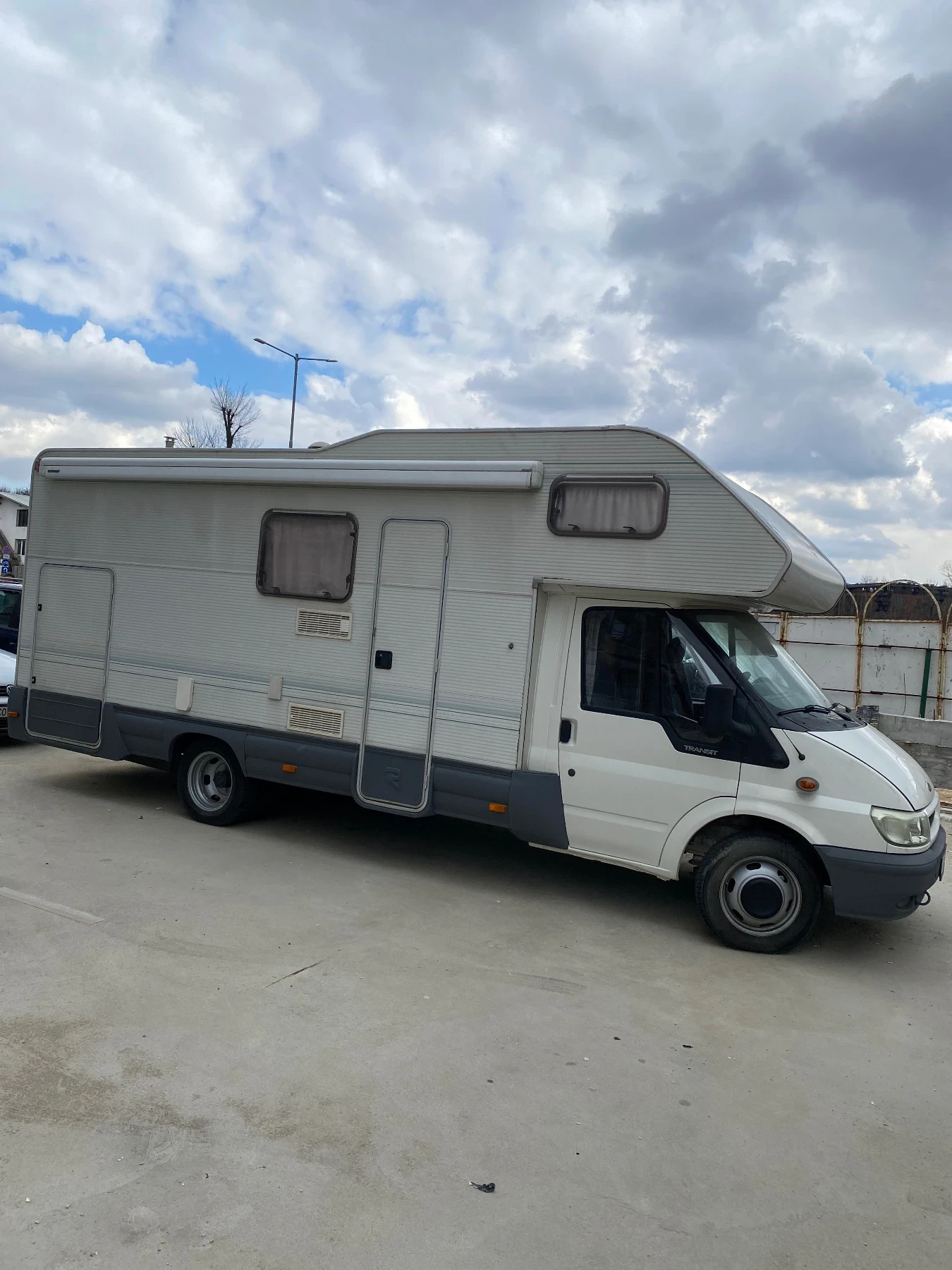Кемпер Ford Rimor