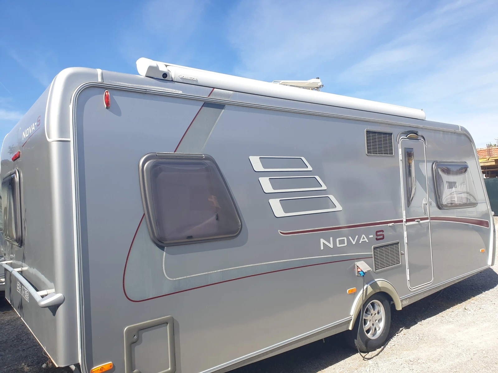 Каравана HYMER / ERIBA NOVA -S 535, снимка 2 - Каравани и кемпери - 56362973