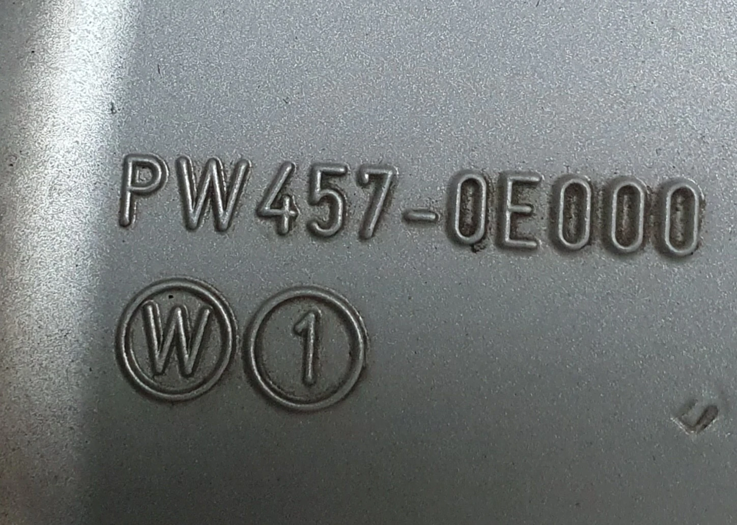    235/65R18  Lexus RX 450h | Mobile.bg   10