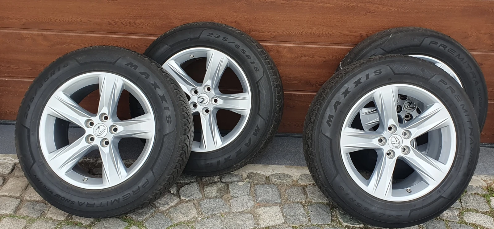    235/65R18  Lexus RX 450h | Mobile.bg   14