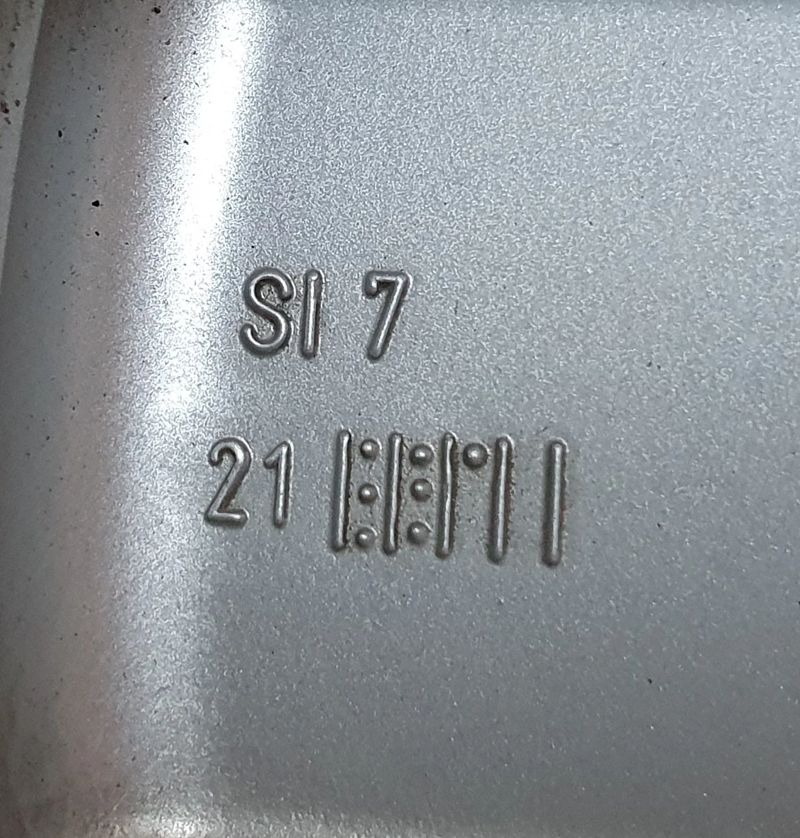    235/65R18  Lexus RX 450h | Mobile.bg   12