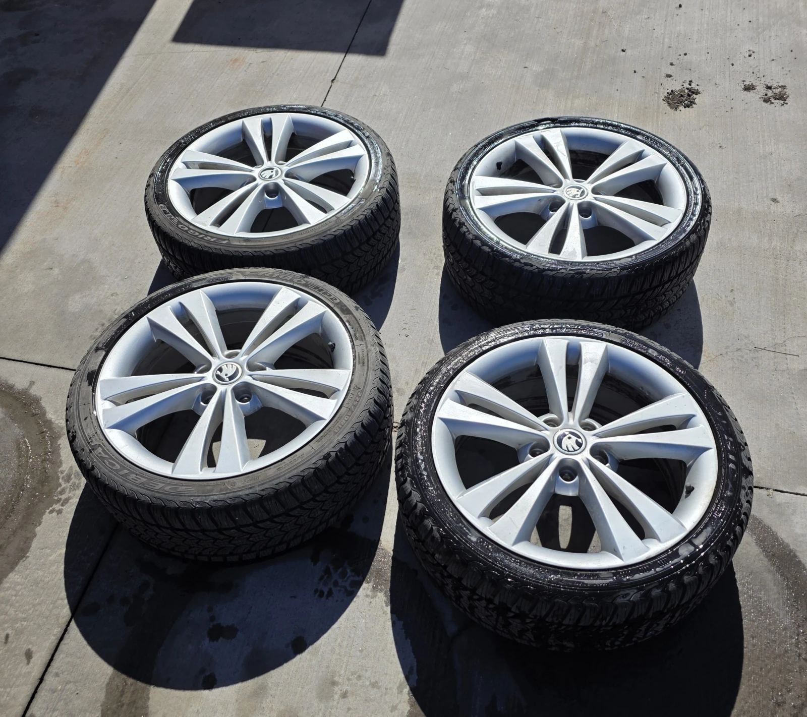 Гуми с джанти Debica 225/40R18, снимка 2 - Гуми и джанти - 53784384