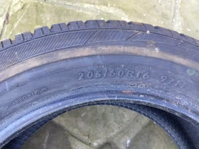 Гуми Зимни 205/60R16, снимка 5 - Гуми и джанти - 48095231