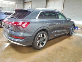 Audi E-Tron Premium Plus Quattro, снимка 4