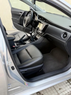 Toyota Corolla 1.6 VALVEMATIC, снимка 10