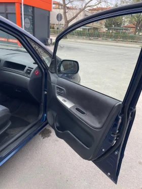 Toyota Corolla verso, снимка 7