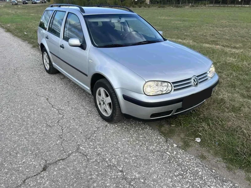 VW Golf 4, снимка 2 - Автомобили и джипове - 48478406