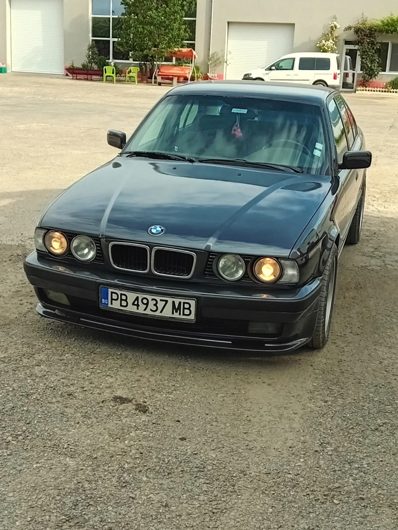 BMW 520 Строук 3.0 и 6 скорости, снимка 1 - Автомобили и джипове - 48396004