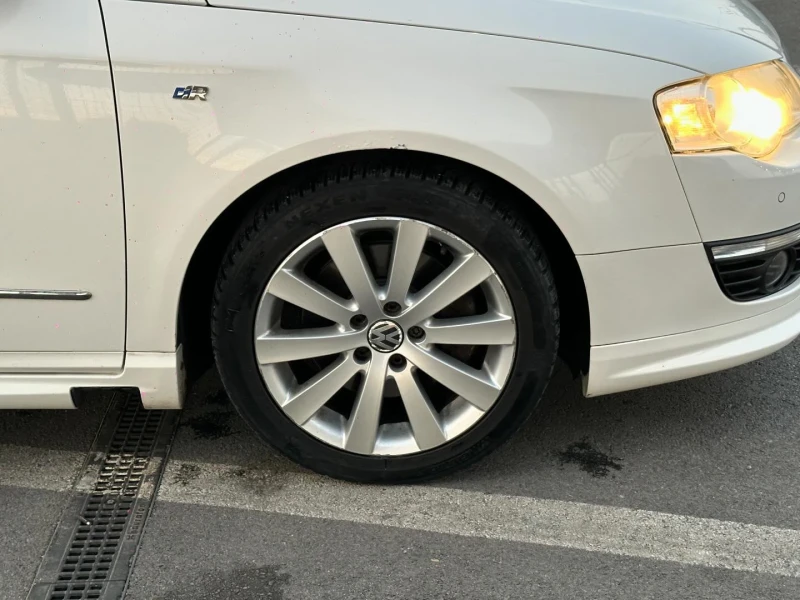 VW Passat 1.4TSI:R-LINE:ПОДГРЕВ:2 ЗОНОВ:, снимка 7 - Автомобили и джипове - 52637353