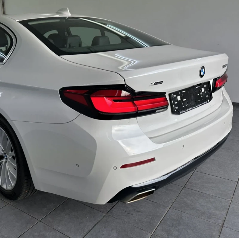 BMW 530E Luxury xDrive.Kamera.Led.Navi.Acc, снимка 5 - Автомобили и джипове - 52822668