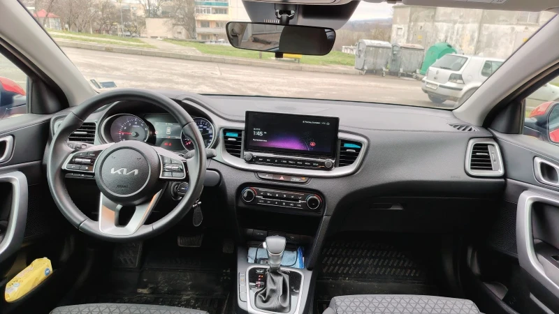 Kia Ceed 1.5-T-GDI-140кс БЕНЗИН, снимка 11 - Автомобили и джипове - 53392529