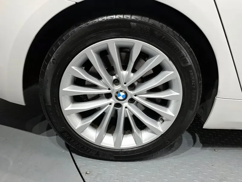 BMW 520 xDrive Luxury Plus, снимка 5 - Автомобили и джипове - 56071152
