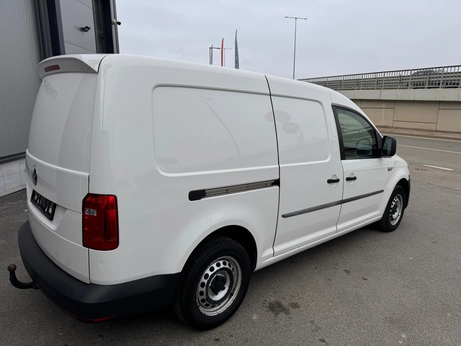 VW Caddy 2.0TDI BlueMotion MAXI ДДС N1 - изображение 5