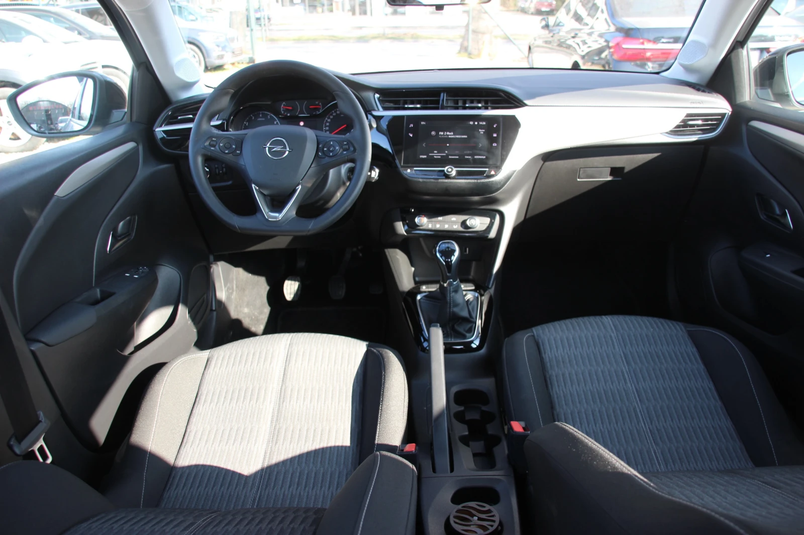 Opel Corsa 1.2i  2023 .    | Mobile.bg   12