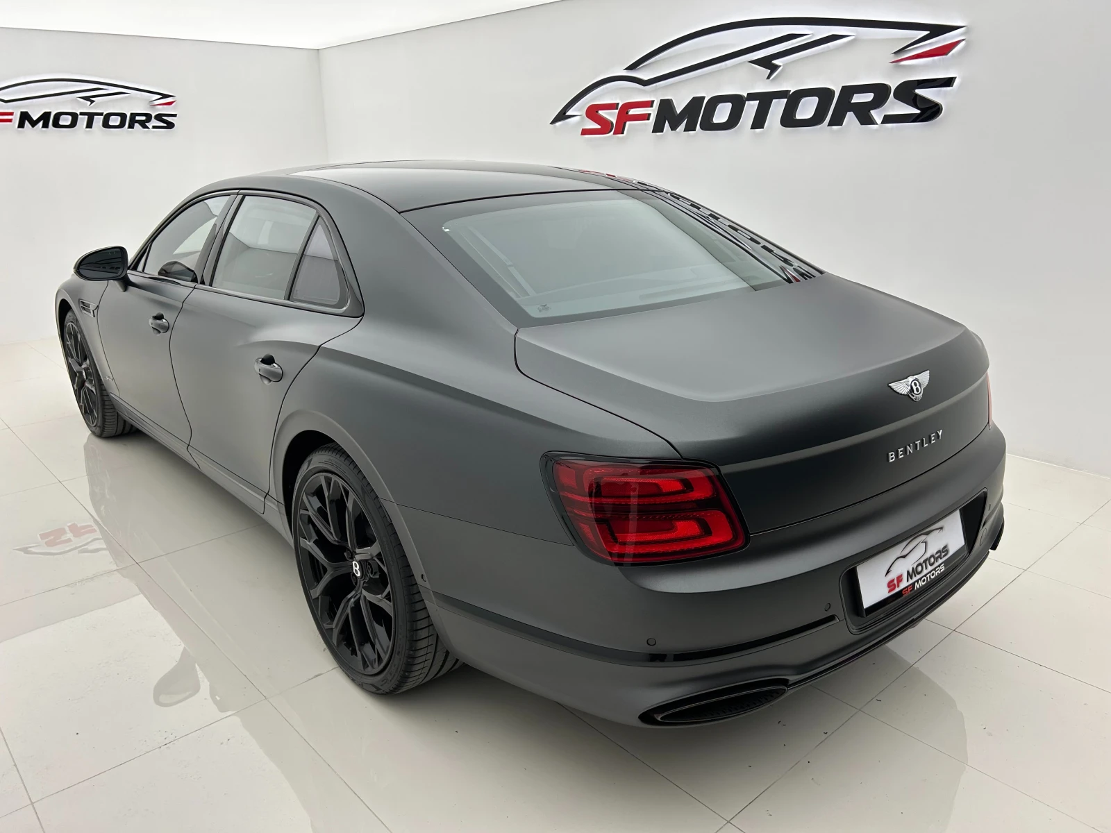 Bentley Flying Spur Speed - изображение 4
