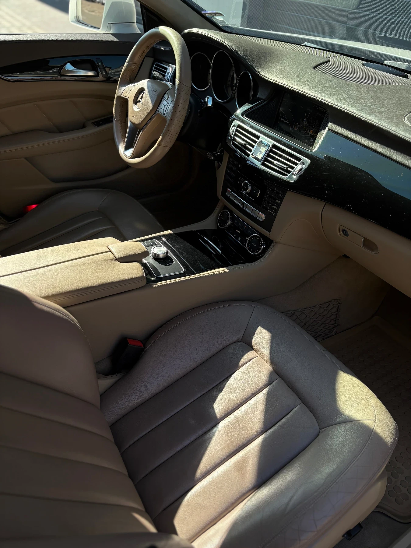 Mercedes-Benz CLS 350 ParkAssist* * * * HighBeamAs | Mobile.bg   11