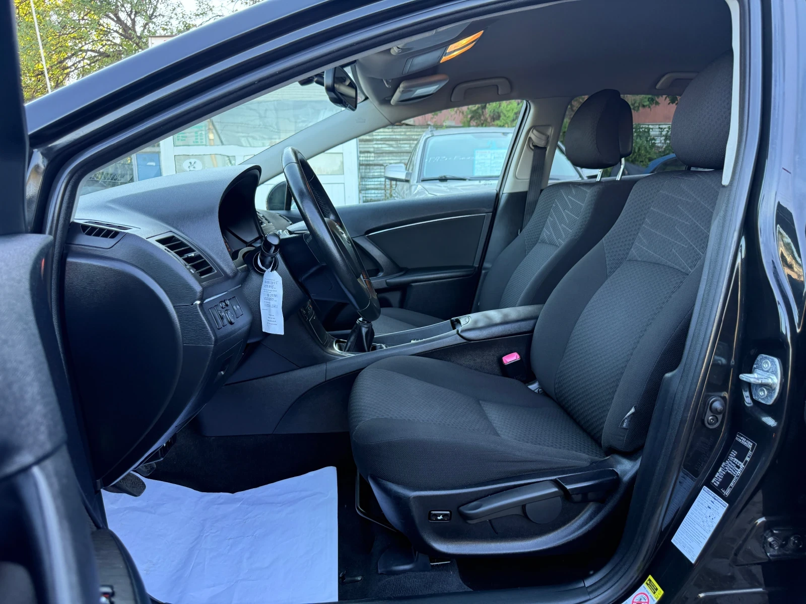 Toyota Avensis 1.8i-147К.С/ РЕАЛЕН ПРОБЕГ 160Х.КМ/ 6 СКОРОСТИ - изображение 7