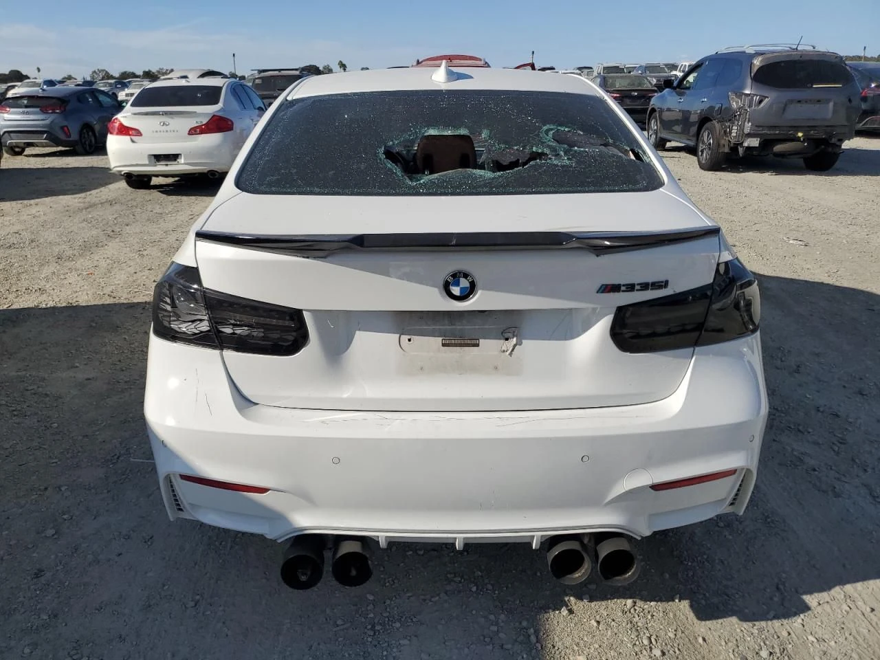 BMW 335  - изображение 6